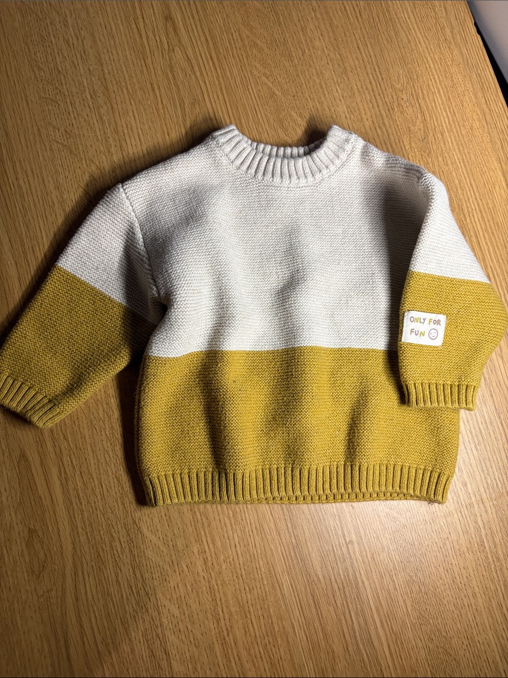 Cute funky knit Mustard Zara Sweater Unisex